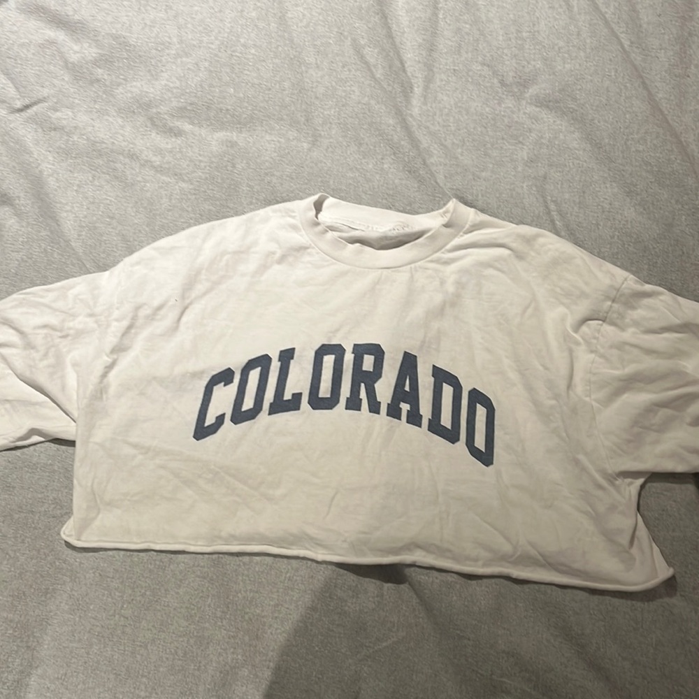 BRANDY MELVILLE TSHIRT